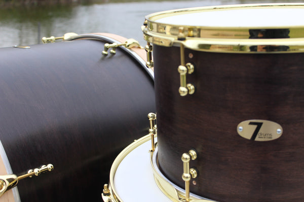 7drums "Texas Series" 3 Piece Kit | Texas Aged Ebony Stain | Brass | Tube Lugs