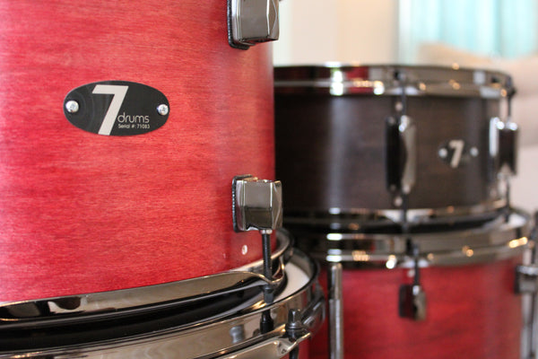 7drums 5 Piece Kit | Texas Aged Crimson Stain | Black Nickel | Die Cast Lugs