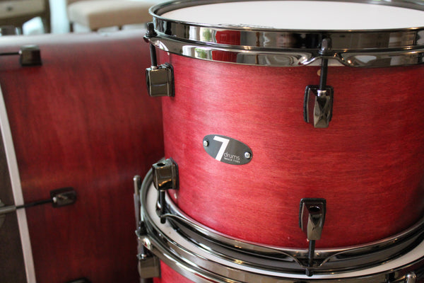 7drums 5 Piece Kit | Texas Aged Crimson Stain | Black Nickel | Die Cast Lugs