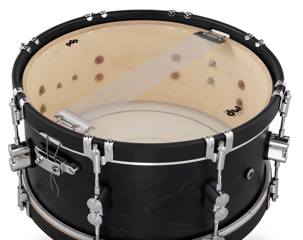 PDP PDCC6514SSEE Concept Classic Ebony Stain Snare Drum with Ebony Stain Wood Hoops, 6.5x14